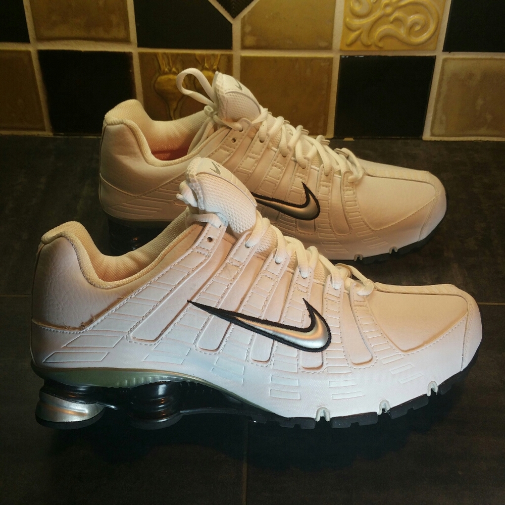 06' Nike Shox Plus Sz 10.5